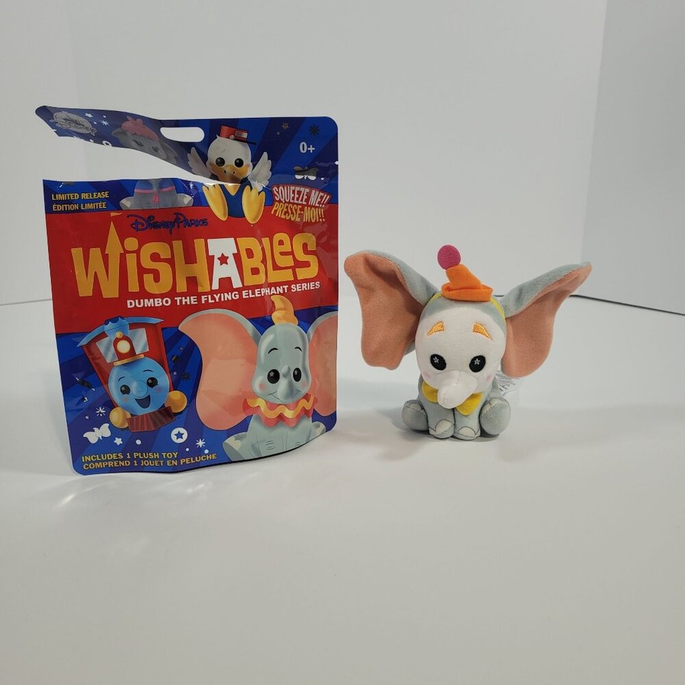 Disney Parks Wishables Plush Clown Dumbo Flying‎ Elephant Limited Release Chaser